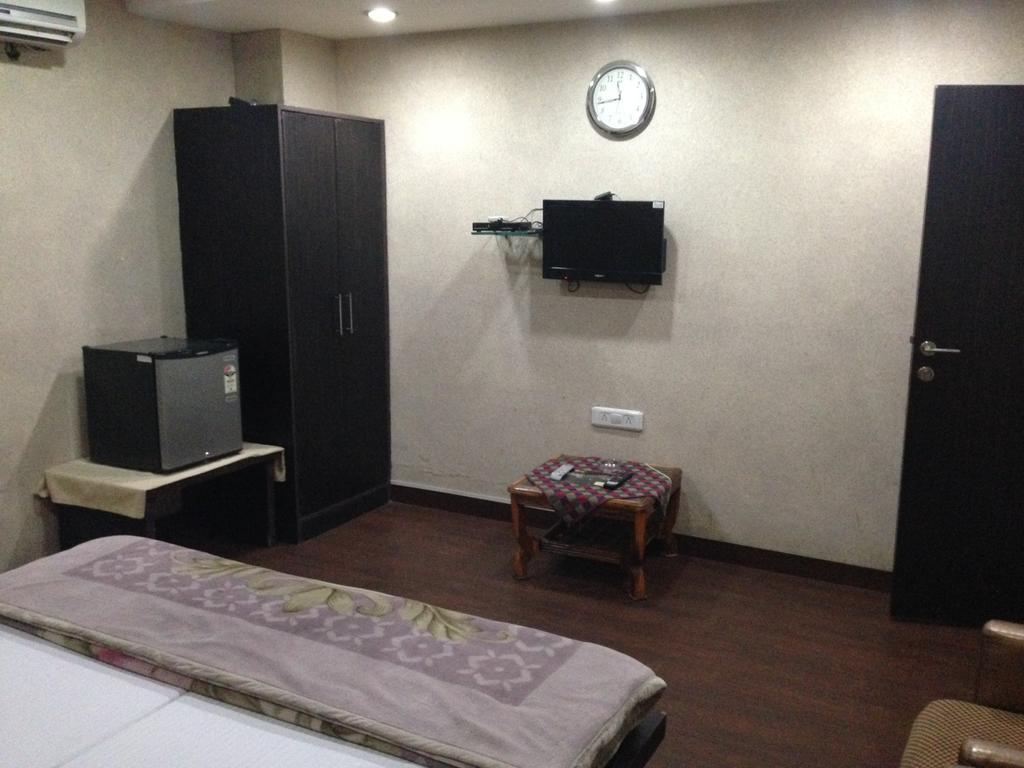 Hotel Silver Stone Ludhiana Rom bilde