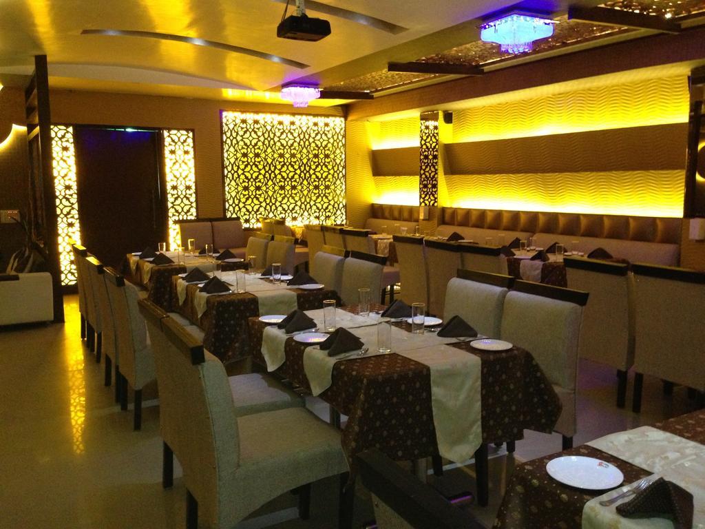 Hotel Silver Stone Ludhiana Eksteriør bilde