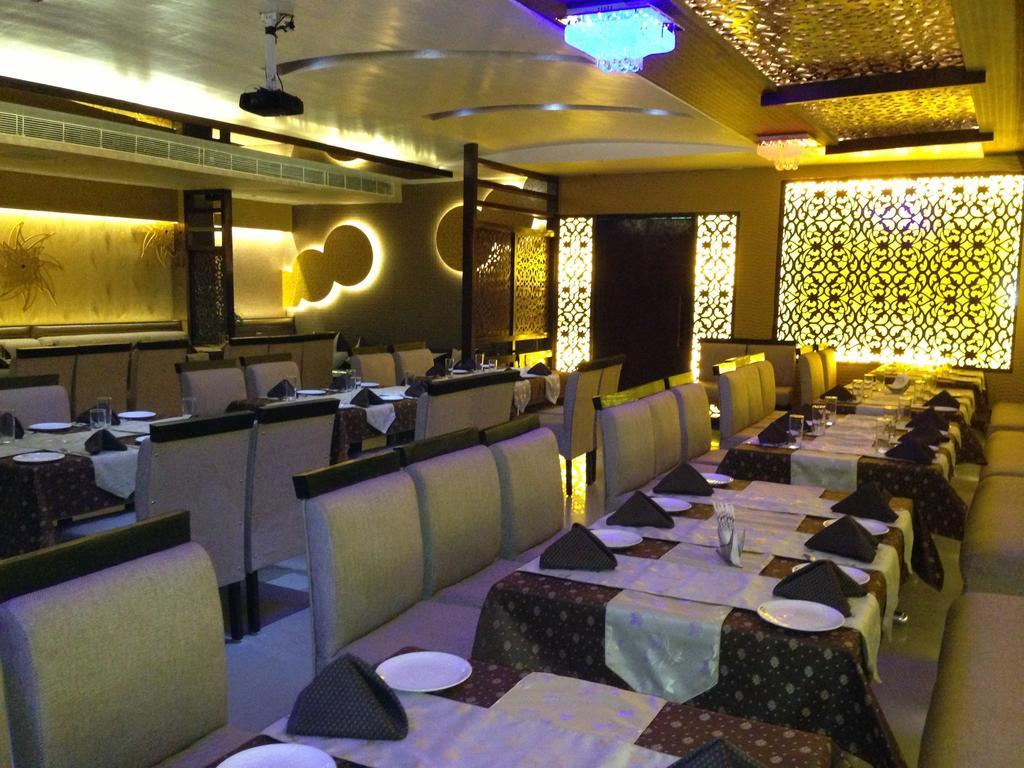 Hotel Silver Stone Ludhiana Eksteriør bilde