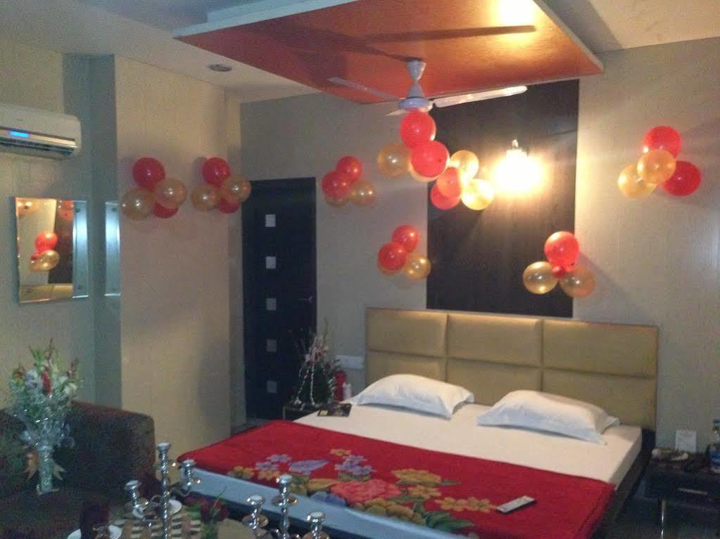 Hotel Silver Stone Ludhiana Eksteriør bilde