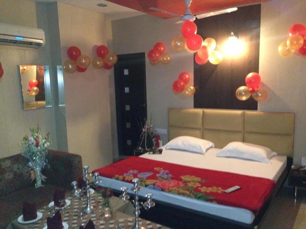 Hotel Silver Stone Ludhiana Eksteriør bilde
