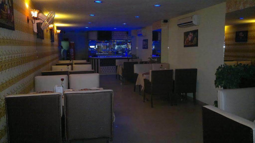 Hotel Silver Stone Ludhiana Eksteriør bilde